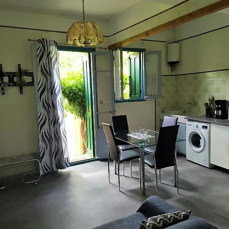 Holiday home Maison Rdc Avec Jardin Departs Et Arrivees Les Samedis